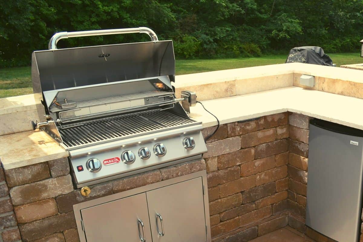 Gas Grill For Your Outdoor Kitchen, Built In Outdoor Barbecue Grill Reviews